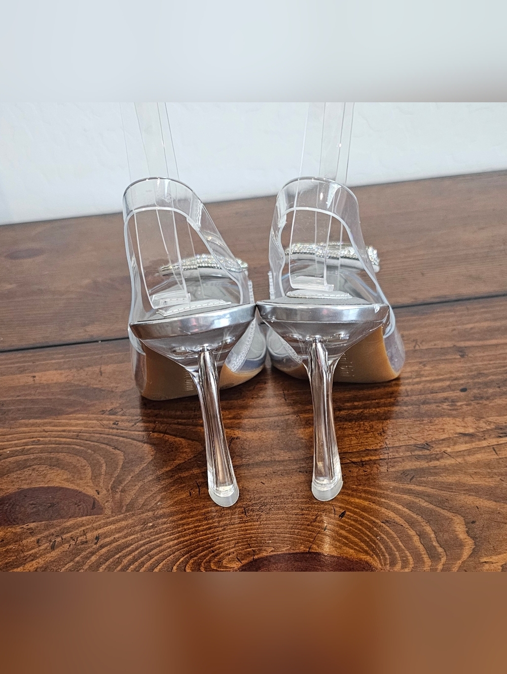 Gianni Bini Silver Clear Slingback Heels/Pumps w/Crystal Medallions Women's Sz 7 - Picture 3 of 8